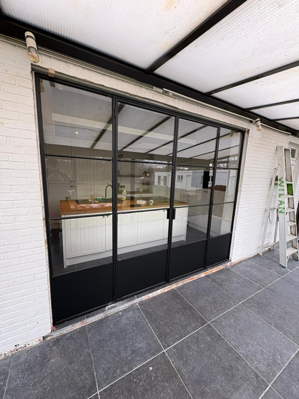 BSMetallic project in metaal en glas